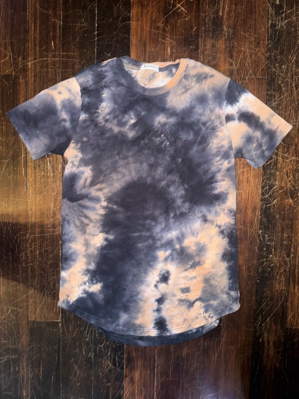 Tie dye scallop tee